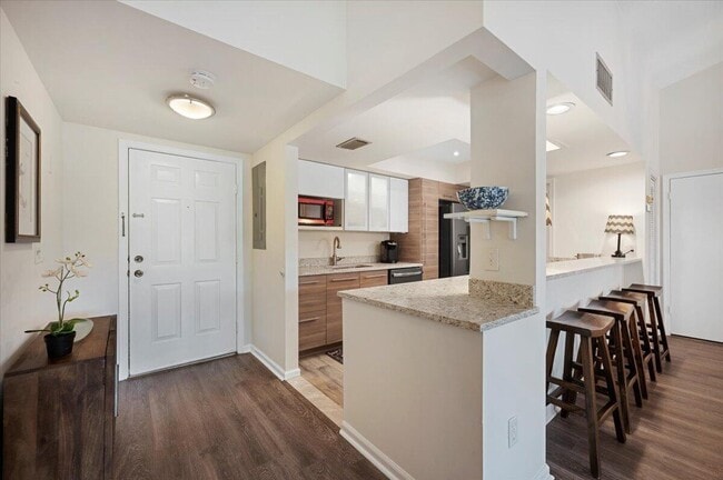 Photo - 11863 Wimbledon Cir Unit 525