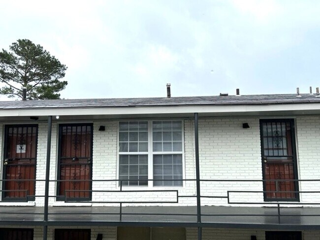 Photo - Newly Renovated Apartment in Nutbush