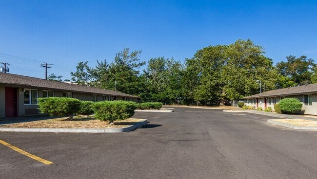 Photo - 311 N Elizabeth St