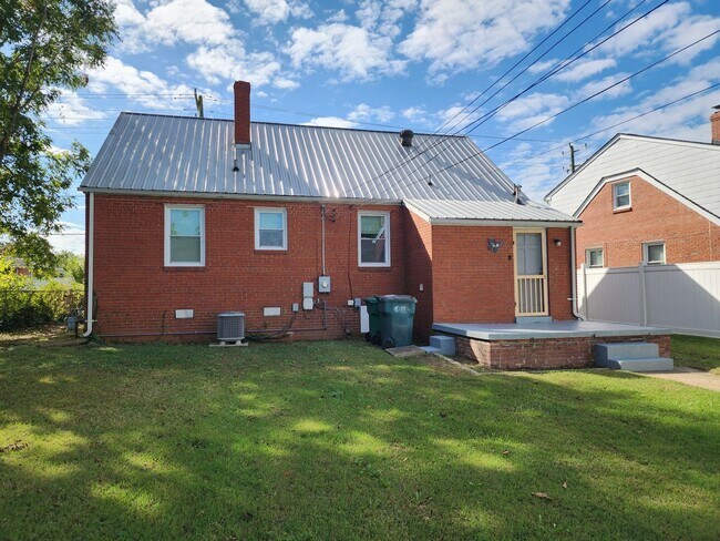 Photo - Incredible 3 Bedroom Ranch with Spacious 2...