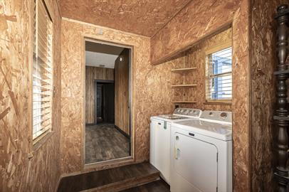 "Charming 3-Bedroom Home in LaCoste, TX – Cozy 1216 Sq Ft with Full Bath!"
