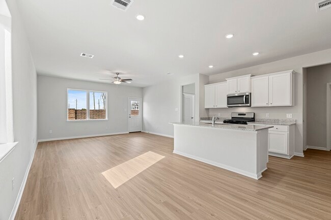 Photo - 8927 New Jade Dr