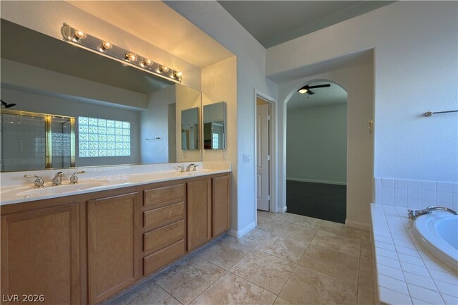 Photo - 277 Prudence Ct