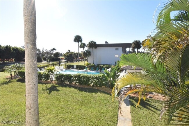 Photo - 5667 Rattlesnake Hammock Rd Unidad B-205