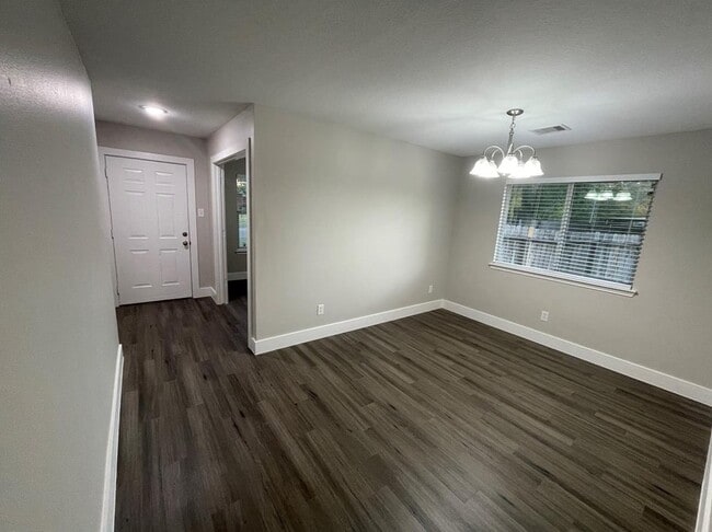 Photo - 17419 Marl Way