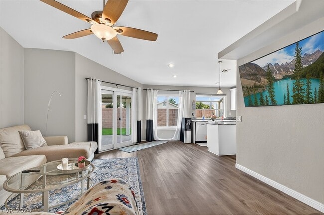 Photo - 1056 Kennebunk Cir