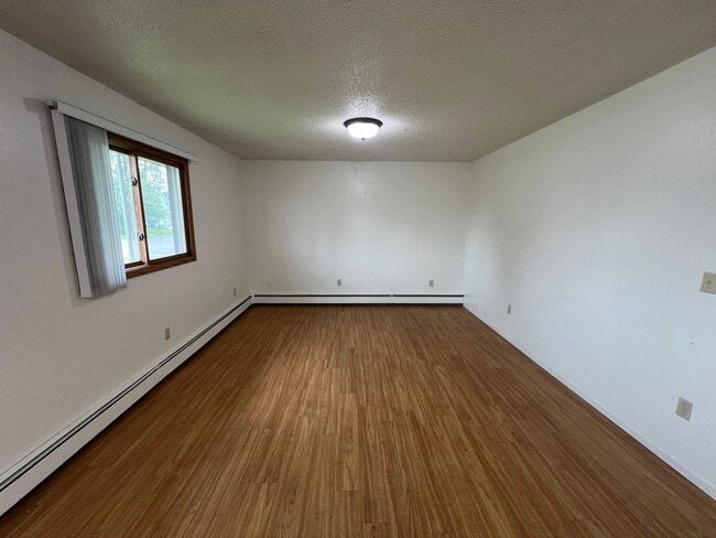 Photo - One level living w/ Attached Garage Available July! Unit 1406 Birch Ave
