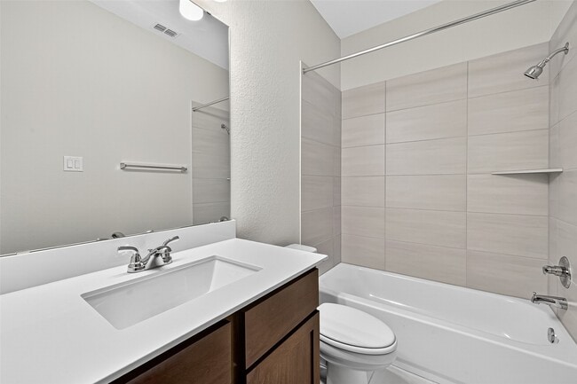 Photo - 5019 Bowen Pr Dr