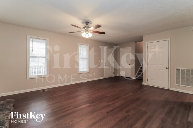 Photo - 100 Ivy Brook Dr