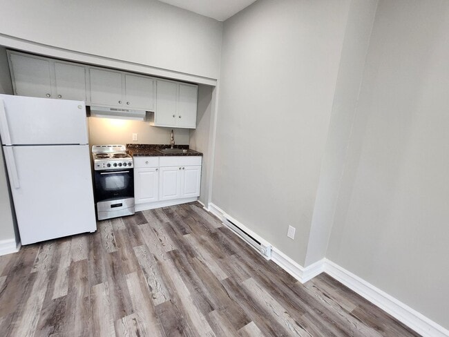 Photo - 818 Walnut St Unit 5