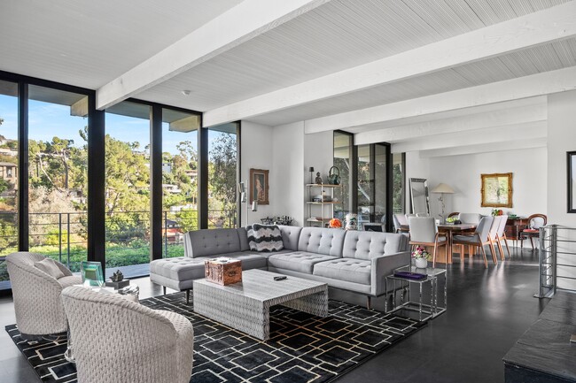 Photo - 2775 Rinconia Dr