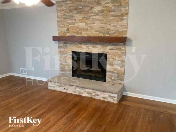 Photo - 2668 Allyn Way NW