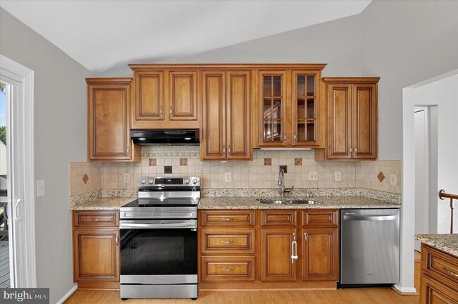 Photo - 18 Dudley Ct