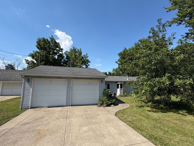 Photo - 224 Beach St House