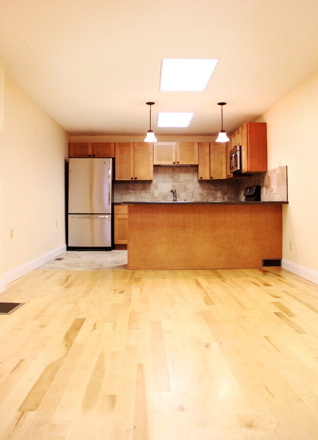 Photo - 50 North St Unit APT C