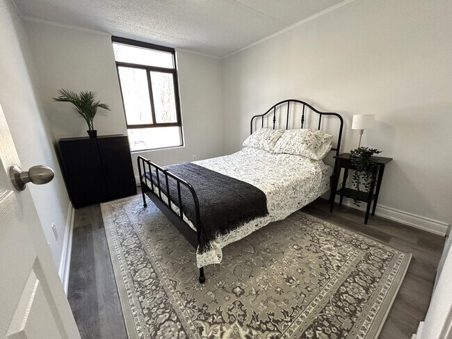 Photo - Heather Forest Apartments