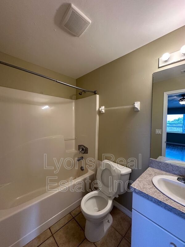 Photo - 1125 Gilbert Ave S