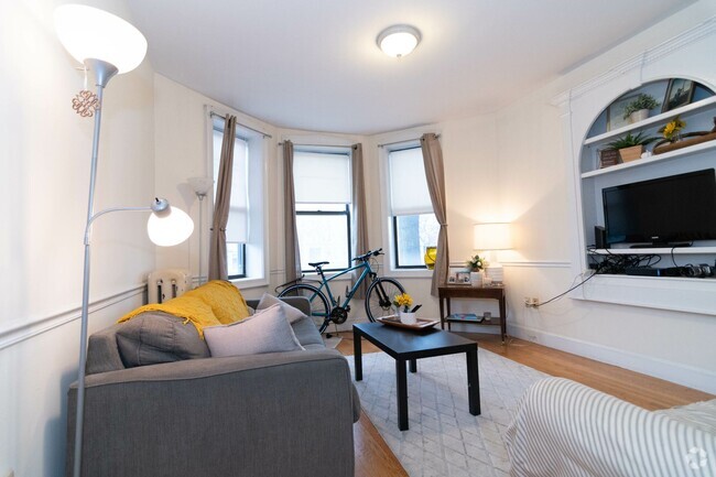 Building Photo - 1340 Commonwealth Ave., #6 Rental