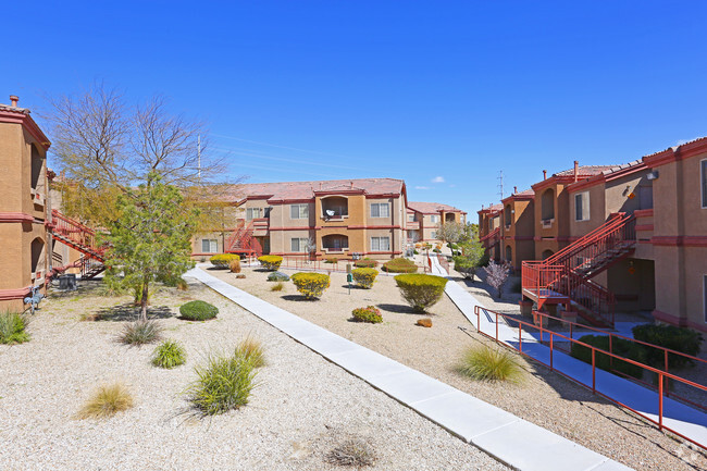 Comunidad - Southwest Ranch Condominiums