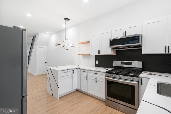 Photo - 2117 S Alden St
