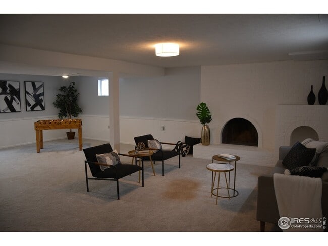 Photo - 990 Sparta Dr