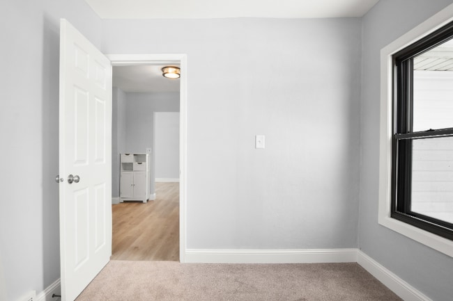 Photo - 417 Wilson St