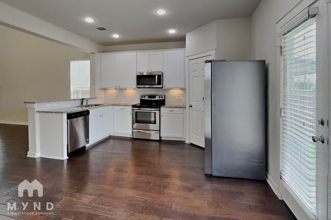 Photo - 16304 Travesia Way