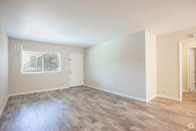 1BR, 1BA - Large One Bedroom