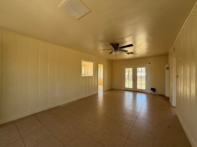 Photo - P156 Unit # C