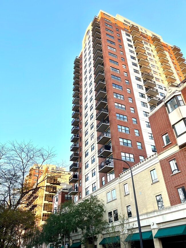 Building Photo - 1529 S State St Unit 8A