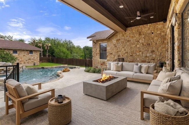 Photo - 2633 Collingwood Dr