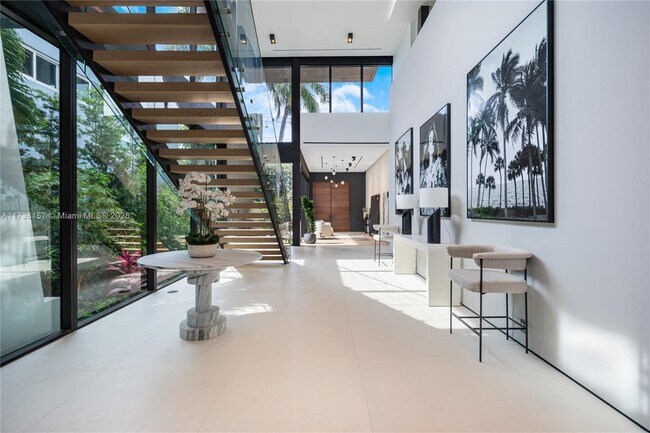 Photo - 1369 N Venetian Way