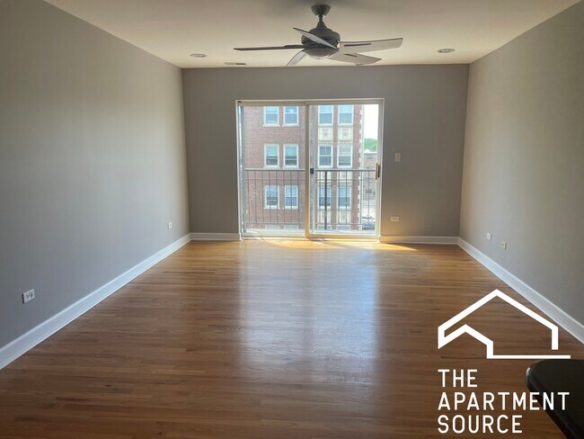Photo - 6954 N Greenview Ave Condo Unit 402