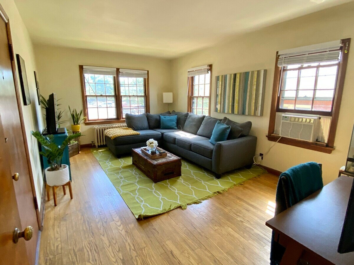 Photo - 410 Castle Pl