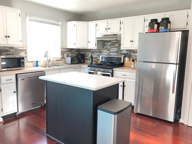 Photo - 5856 Watermark Cir