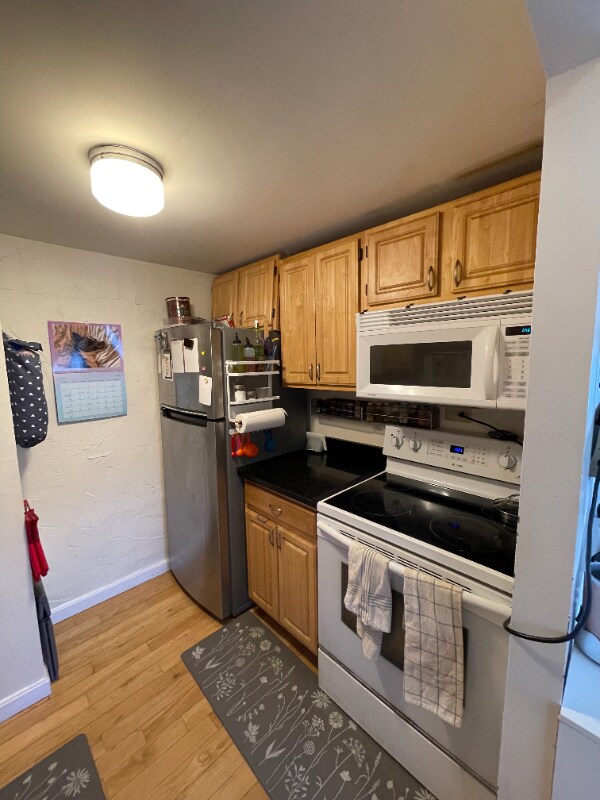 Photo - 122 Sycamore St Unit 2