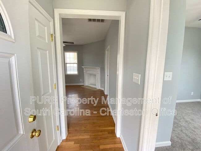Photo - 24 S Tracy St