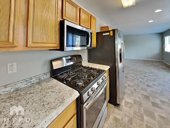 Photo - 10005 Sageland Way