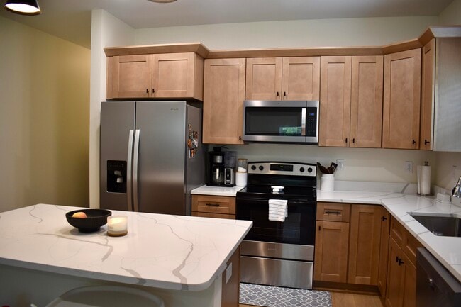 Photo - 1359 E Chestnut Ave