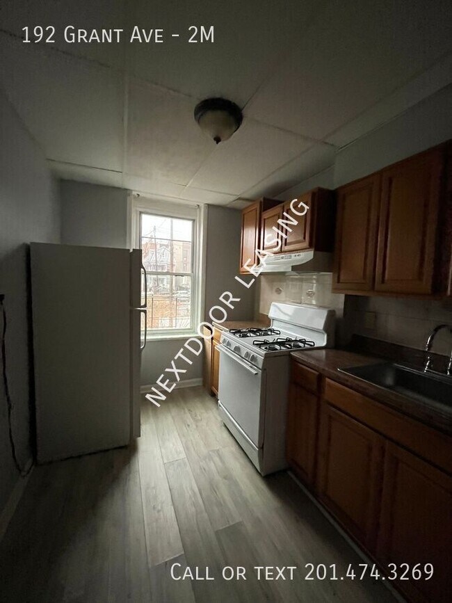 Photo - 192 Grant Ave Unidad 2M