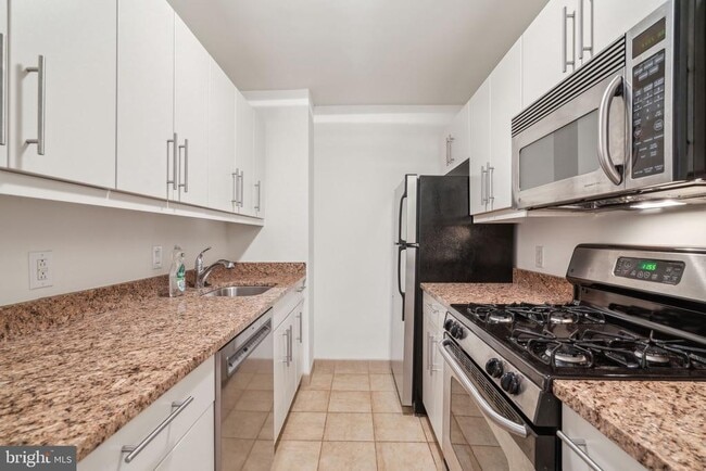 Photo - 219 S 18th St Unit 1515