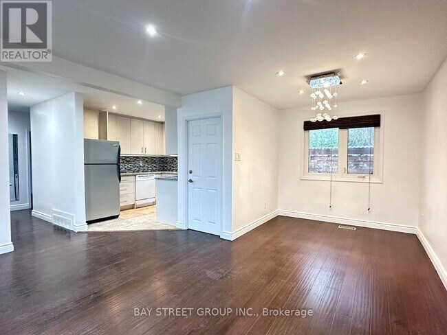 Photo - 427 Crosby Ave