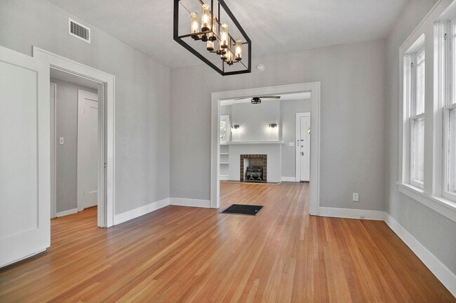 Photo - 3233 College Ave