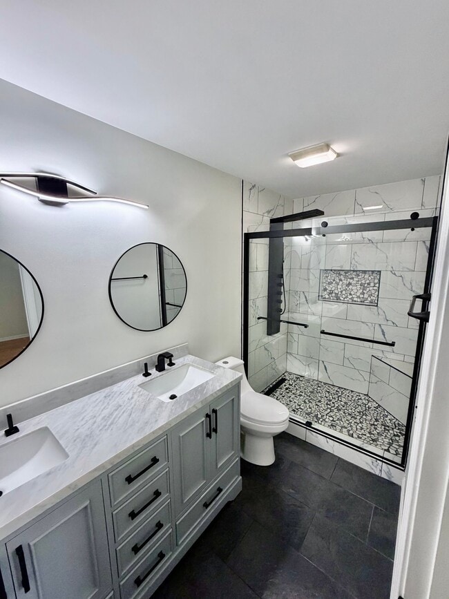 Photo - 2412 Brick Dr