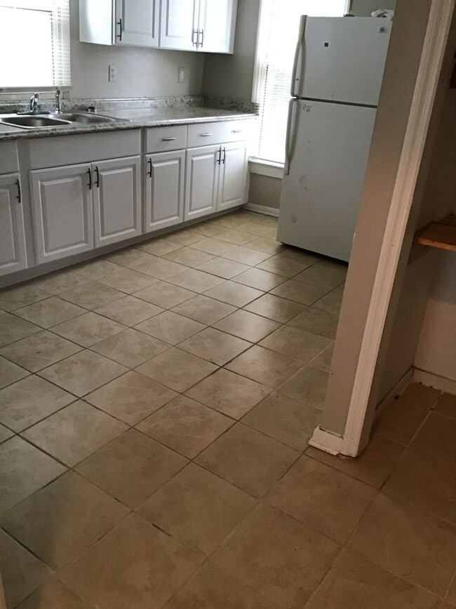 Photo - Spacious 2 bedroom duplex