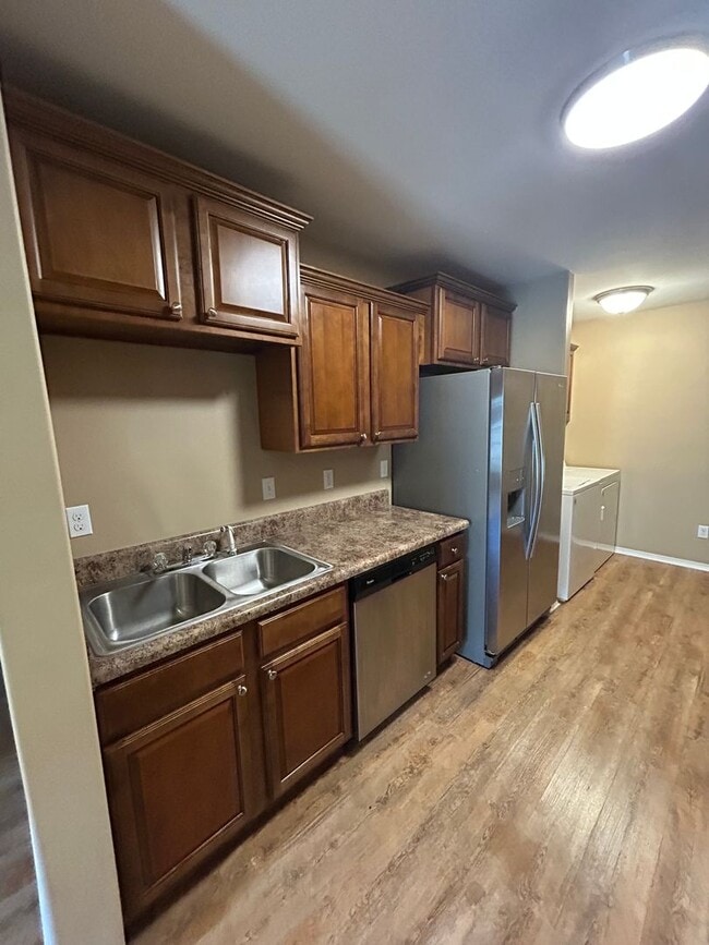 Photo - 807 S 3rd St