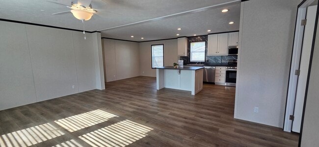 Photo - 9761 Marina Cir