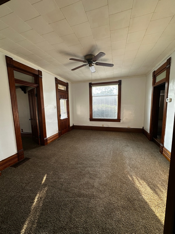 Photo - 141 E North St