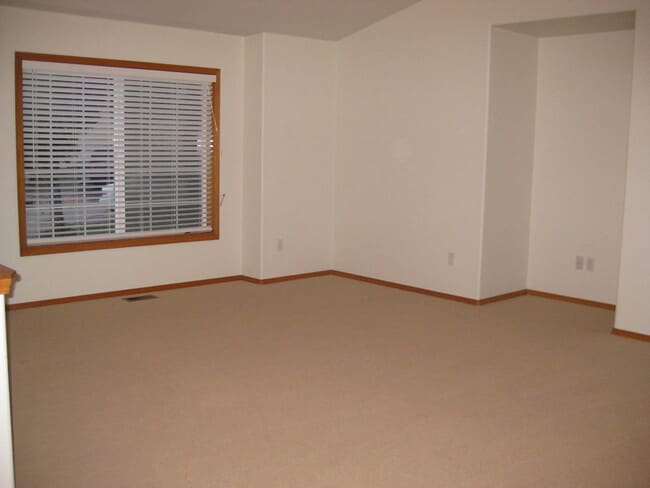 Photo - Beautiful 3 Bedroom 2 Bath Located in SW Corvallis!
