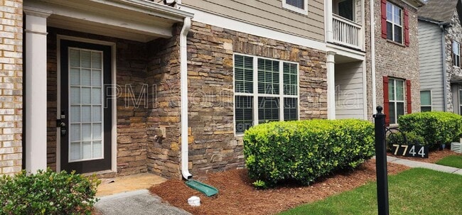 Photo - 7744 Rutgers Cir